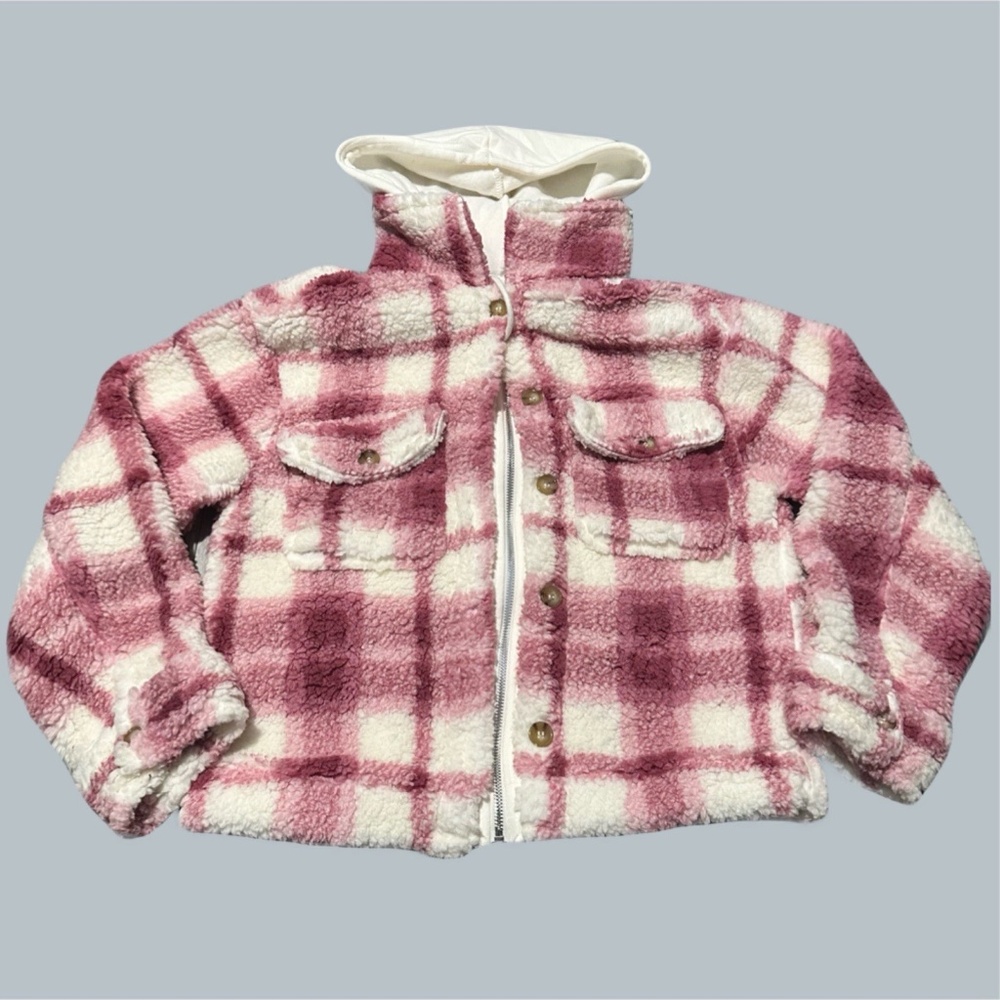 Pink White Sherpa Jacket Women’s no boundaries small oversized plaid pockets